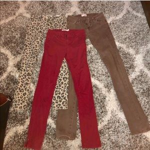 Three pairs of pants 👖 for 15 dollars 6each